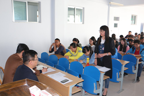 公司党总支召开“学党章党规”学习会议