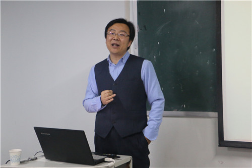 公司召开“深入学习贯彻党的十八届六中全会精神”宣讲报告会